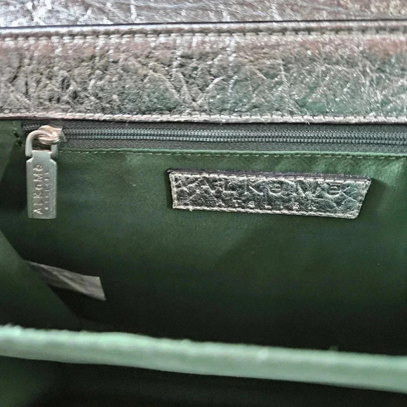 Alkeme Atelier Fire Flap Crossbody Handbag Silver Pineapple Leather Bag. - Picture 13 of 16